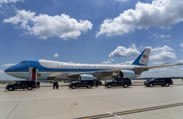 Air force store one vs 747